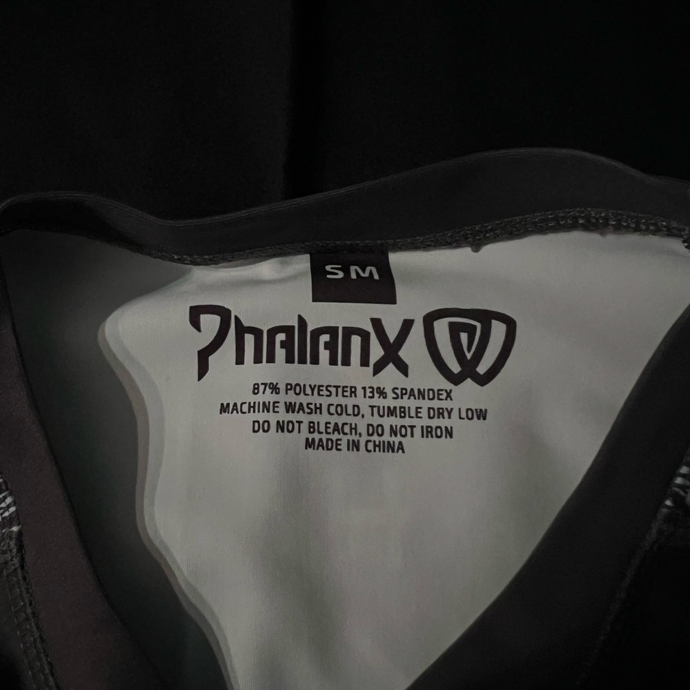 Rashguard - Picture 3 of 3